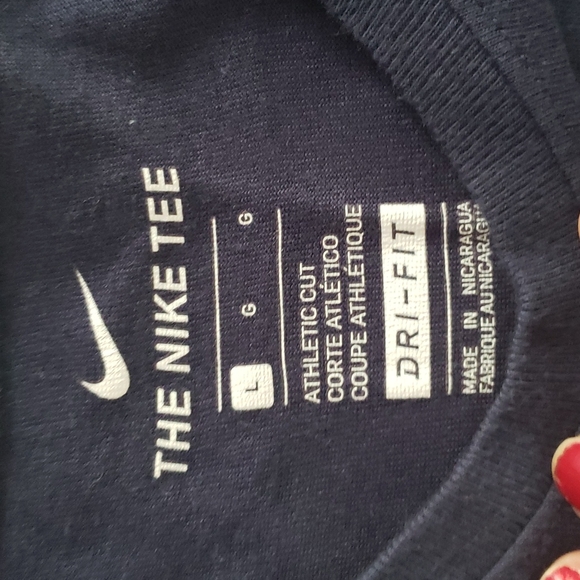 Tennessee Titans Mariota 8 tshirt L - Picture 2 of 6